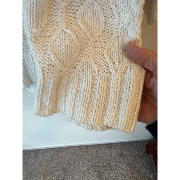 VTG The Limited Hand Knit Sweater Womens Medium Cream Ramie Cable Chunky Winter - Picture 4 of 9